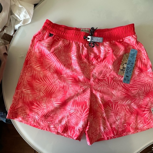 Men's Pink Hybrid Shorts - Picture 2 of 4